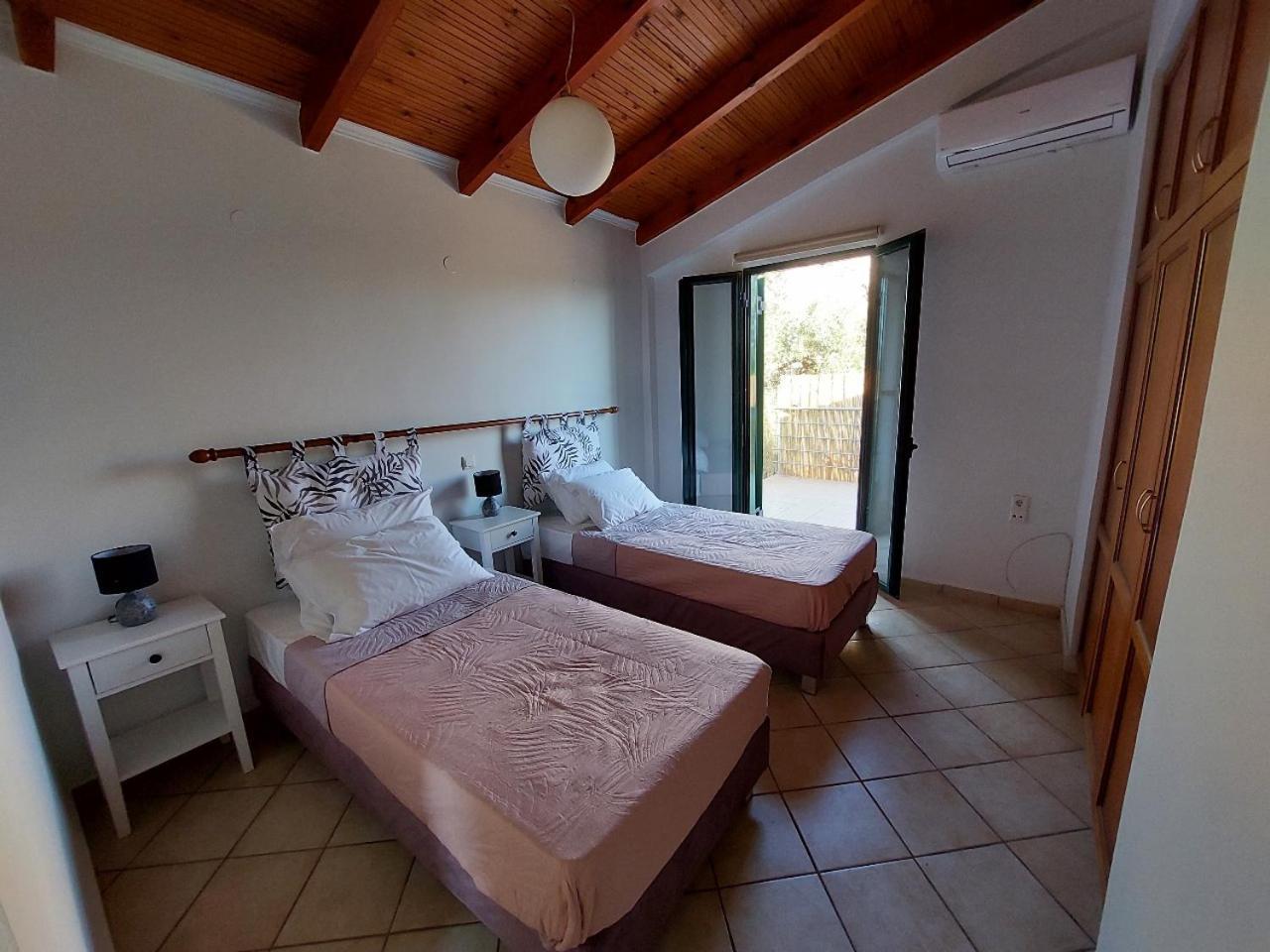 Villa Near Seitan Beach Hordáki Kültér fotó